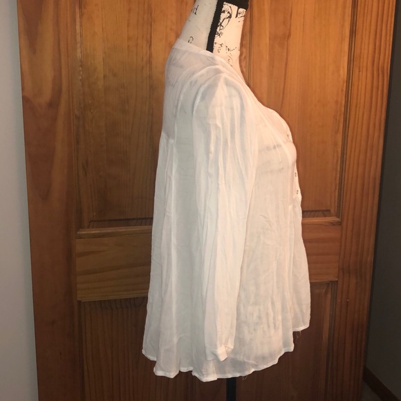 Divided Sheer Pullover Blouse 4 Iridescent Buttons - Picture 5 of 7